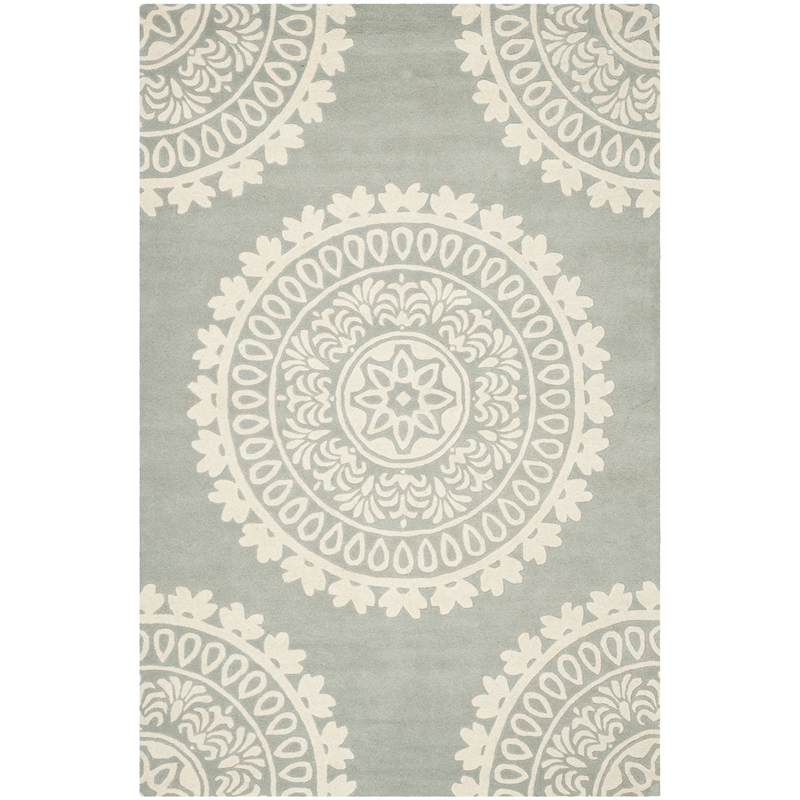Safavieh Bella 6' X 9' Hand Tufted Wool Pile Rug in Gray and Ivory