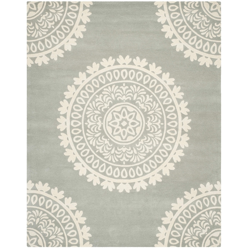 Safavieh Bella 8' X 10' Hand Tufted Wool Pile Rug in Gray and Ivory