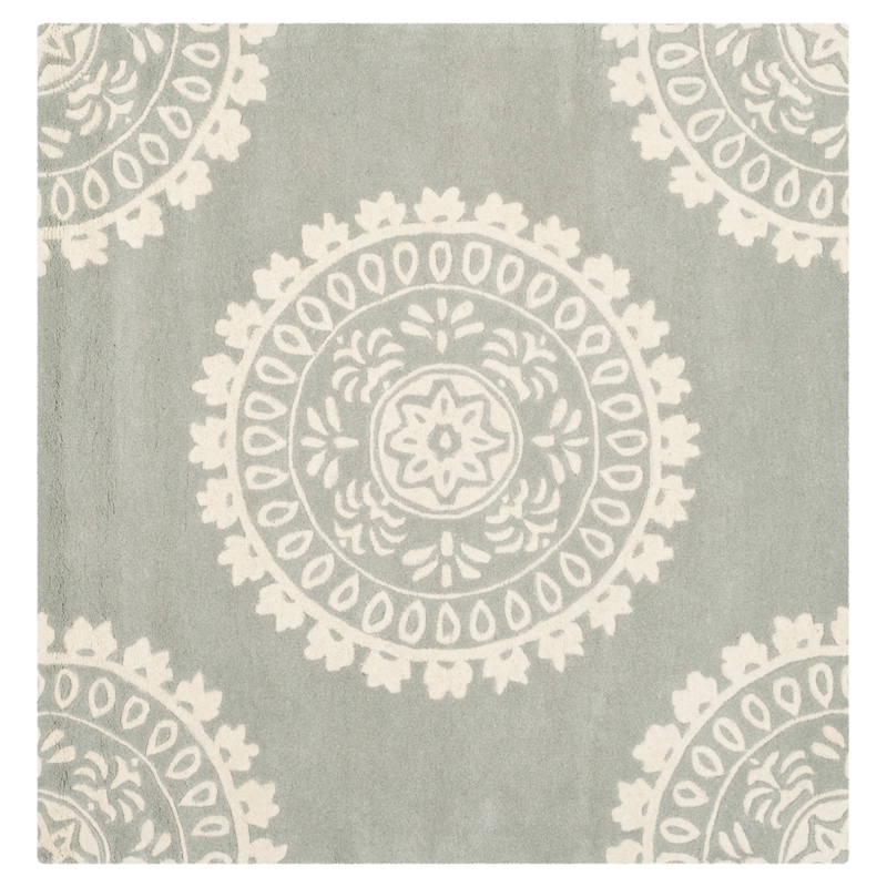 Safavieh Bella 9' X 12' Hand Tufted Wool Pile Rug in Gray and Ivory