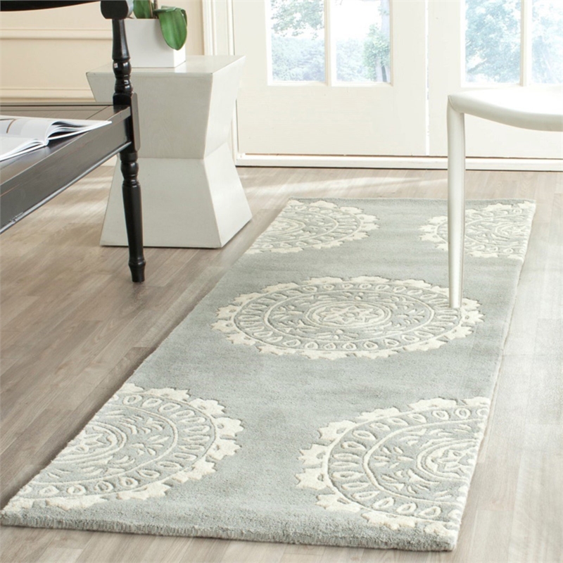Safavieh Bella 9' X 12' Hand Tufted Wool Pile Rug in Gray and Ivory