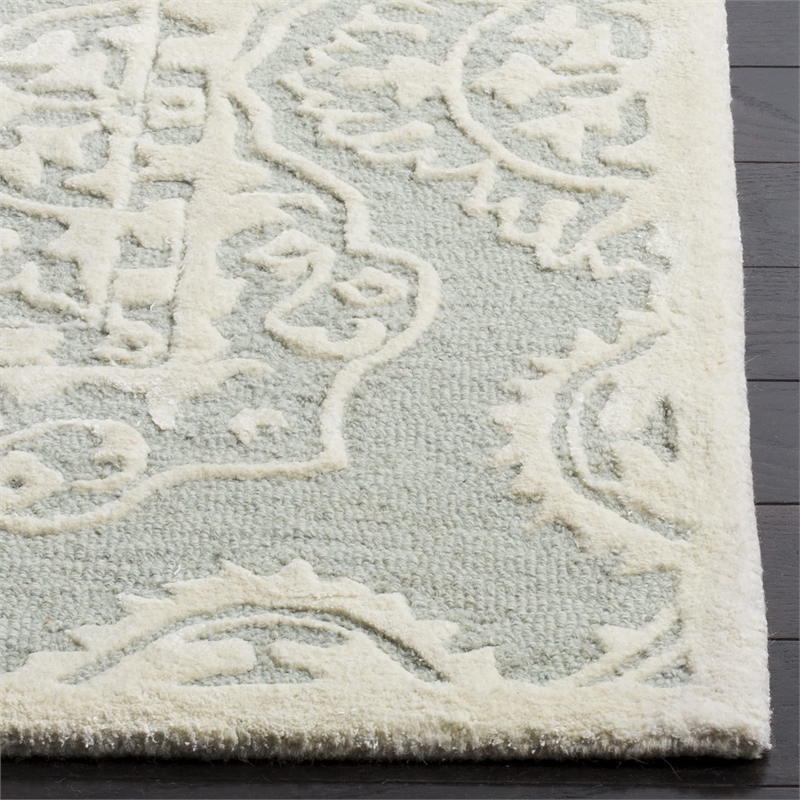 Safavieh Bella 6' X 9' Hand Tufted Wool Pile Rug in Gray and Ivory