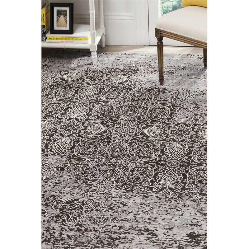 Safavieh Classic Vintage 6' X 6' Square Rug in Silver and Brown