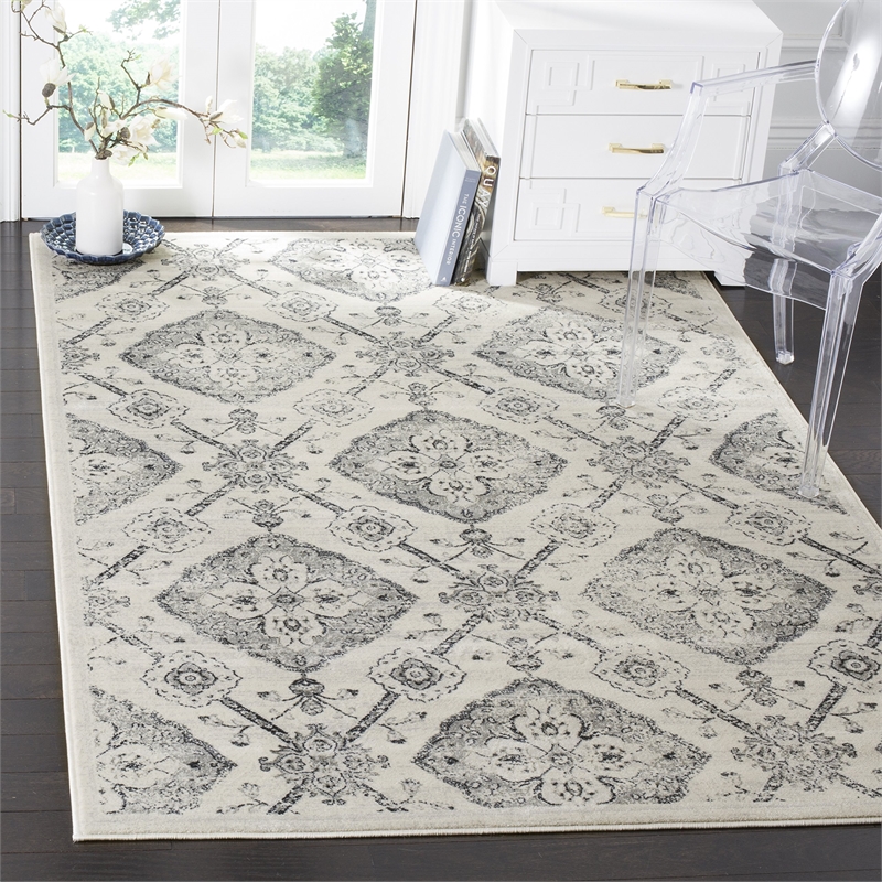 Safavieh Carnegie 8' X 10' Rug in Cream and Light Gray