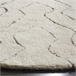 Safavieh Casablanca Shag 6' X 6' Round Hand Woven Rug in Ivory