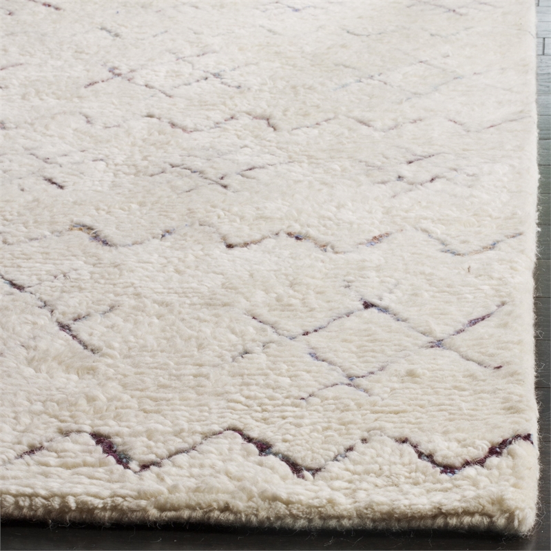 Safavieh Casablanca Shag 8' X 10' Hand Woven Rug in Ivory