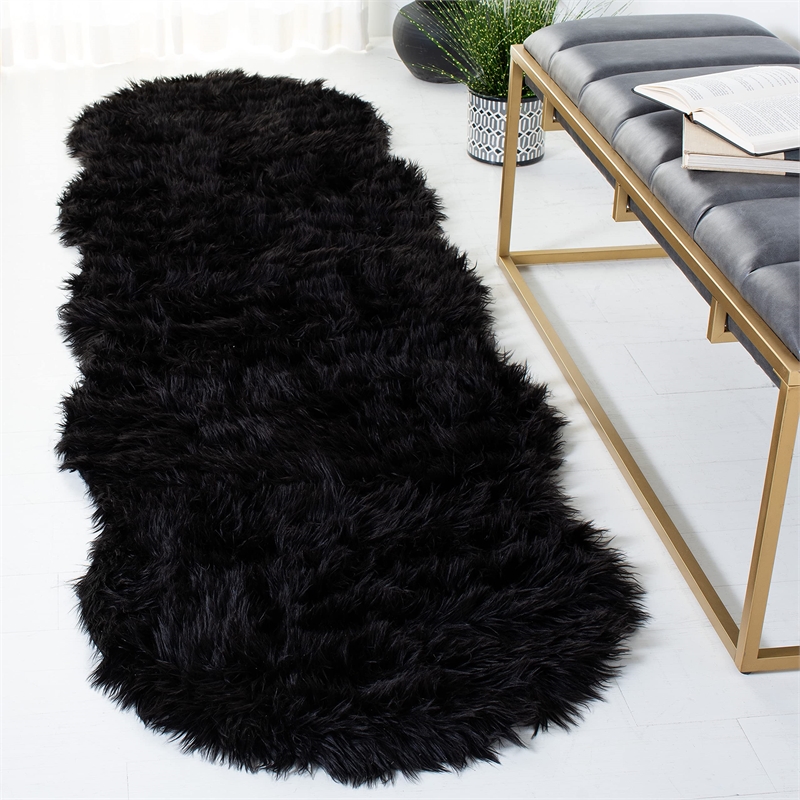 Safavieh Faux Sheep Skin 2' 6