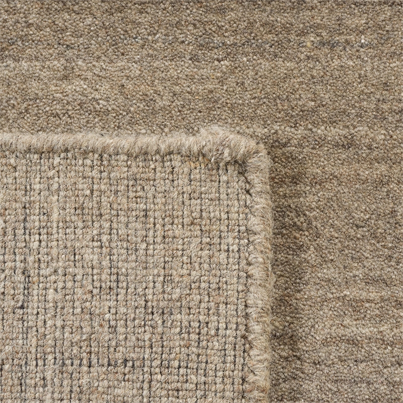 Safavieh Himalaya 8' X 10' Hand Loomed Rug in Taupe