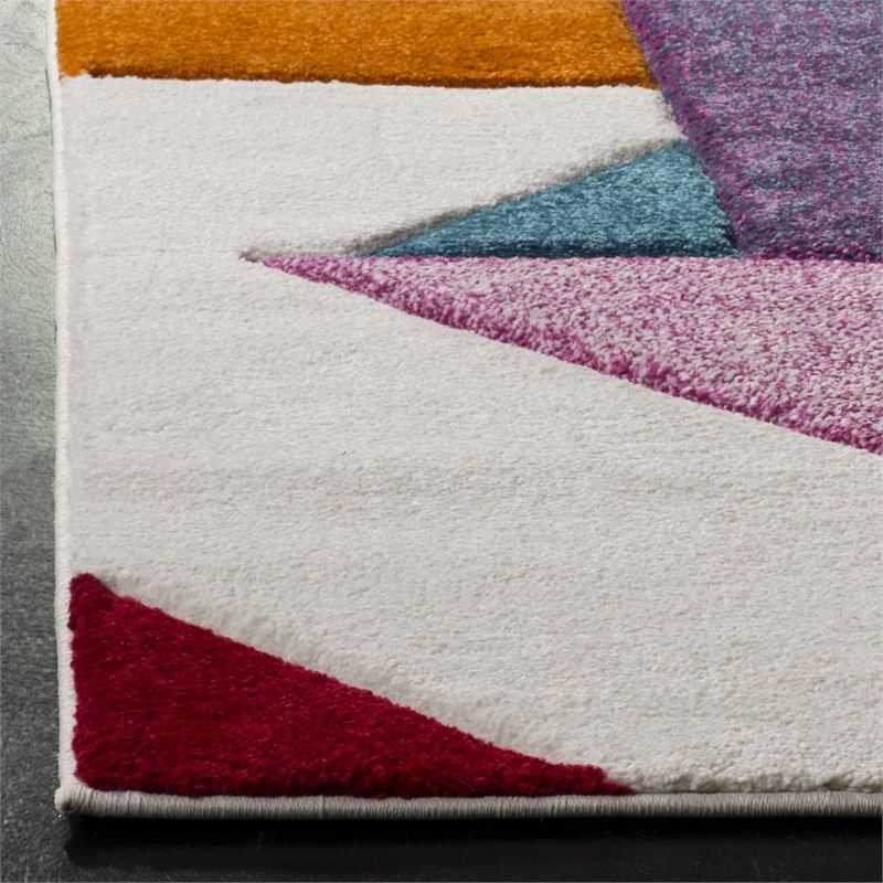 Safavieh Hollywood 8' X 10' Rug in Ivory and Rose