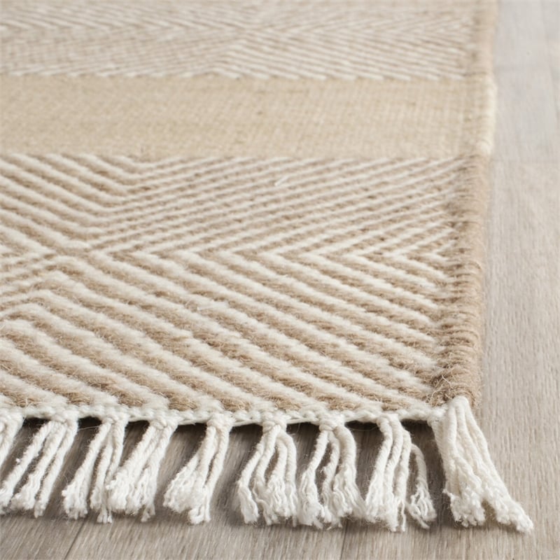 Safavieh Kilim 8' X 10' Hand Woven Rug in Beige