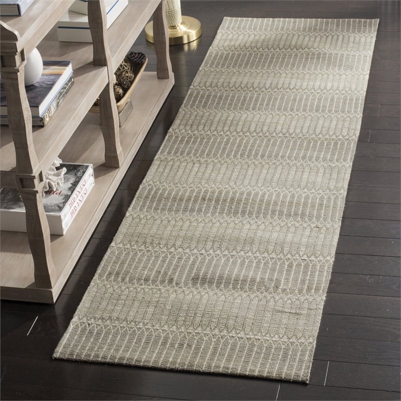 Safavieh Marbella 8' X 10' Hand Woven Bamboo Viscose Rug in Brown