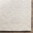 Safavieh Marbella 5' X 8' Hand Woven Wool Rug in Silver and Ivory