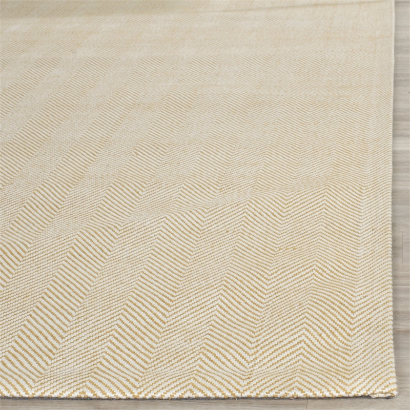 Safavieh Marbella 8' X 10' Hand Woven Rug in Light Blue