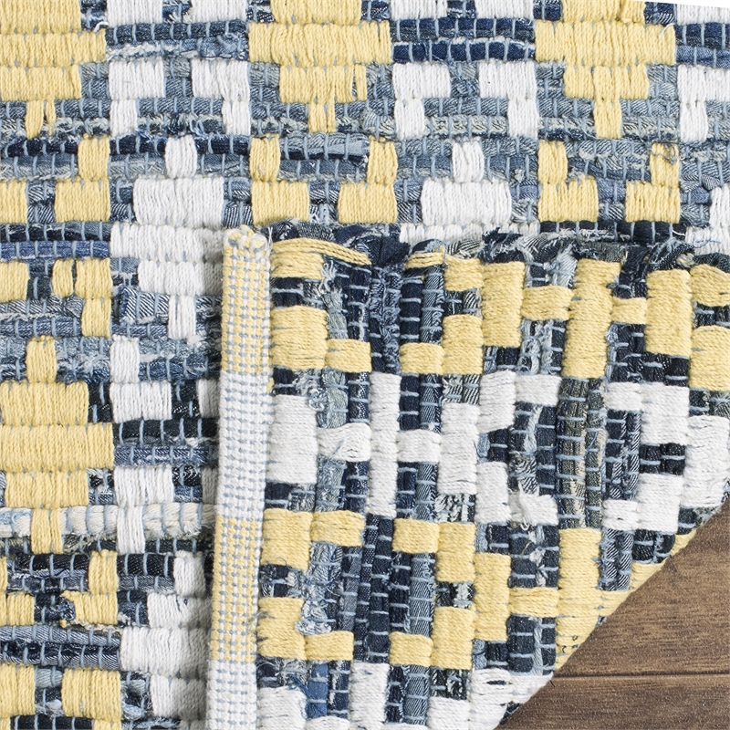Safavieh Montauk 3' X 5' Hand Woven Cotton Pile Rug in Gold