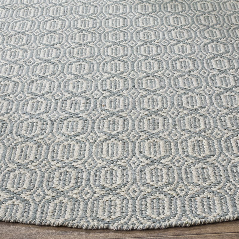 Safavieh Montauk 6' X 9' Hand Woven Cotton Pile Rug in Ivory and Blue