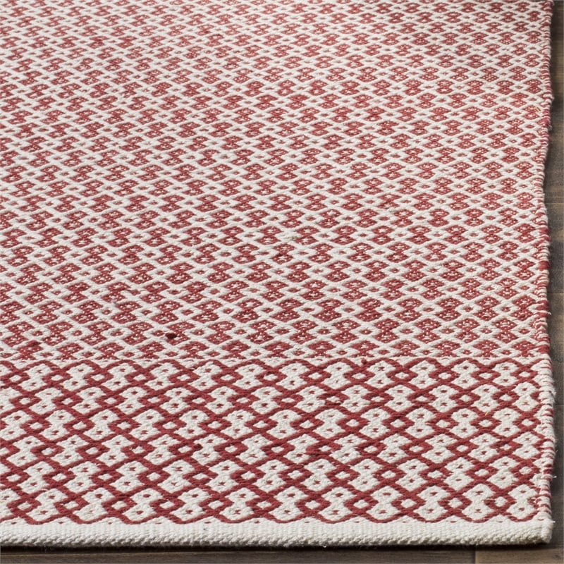 Safavieh Montauk 4' X 6' Hand Woven Cotton Pile Rug in Ivory and Red