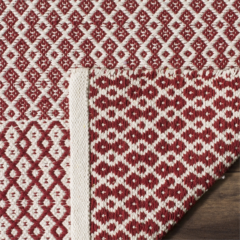 Safavieh Montauk 6' X 6' Square Hand Woven Cotton Rug in Ivory and Red