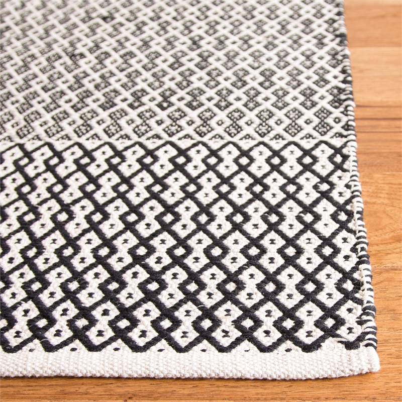 Safavieh Montauk 8' X 10' Hand Woven Cotton Pile Rug in Ivory and Red