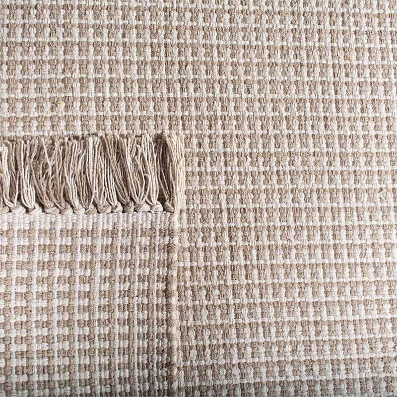 Safavieh Montauk 3' X 5' Hand Woven Cotton Pile Rug in Ivory and Gray