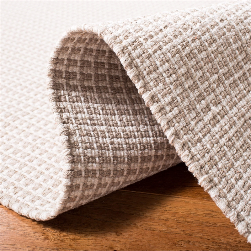 Safavieh Montauk 6' X 9' Hand Woven Cotton Pile Rug in Ivory and Gray