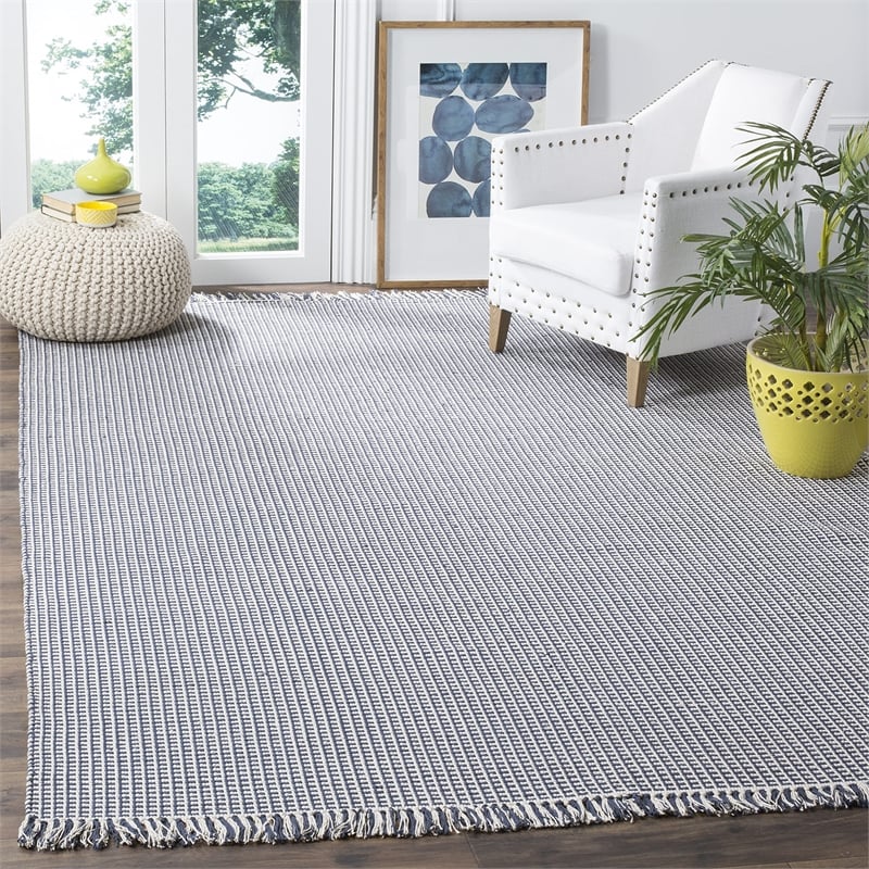 Safavieh Montauk 8' X 10' Hand Woven Cotton Pile Rug in Ivory and Navy