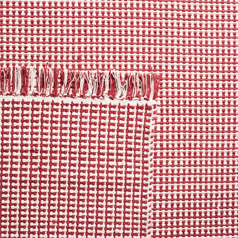 Safavieh Montauk 4' X 6' Hand Woven Cotton Pile Rug in Ivory and Red