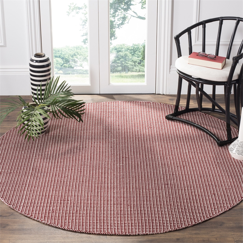 Safavieh Montauk 6' X 6' Round Hand Woven Cotton Rug in Ivory and Red