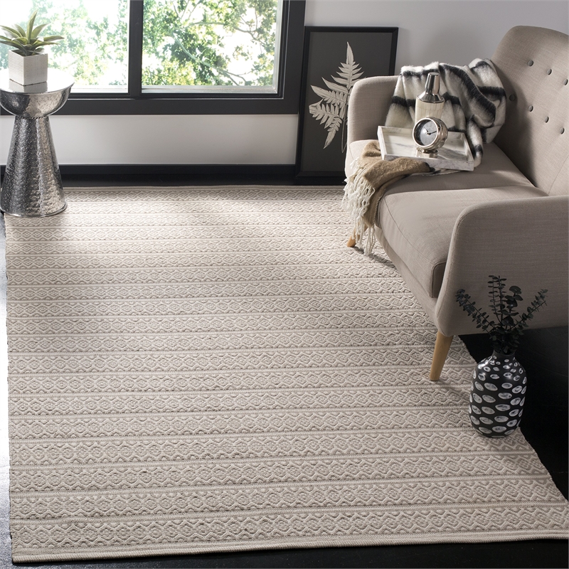 Safavieh Montauk 5' X 8' Hand Woven Cotton Pile Rug in Ivory and Gray
