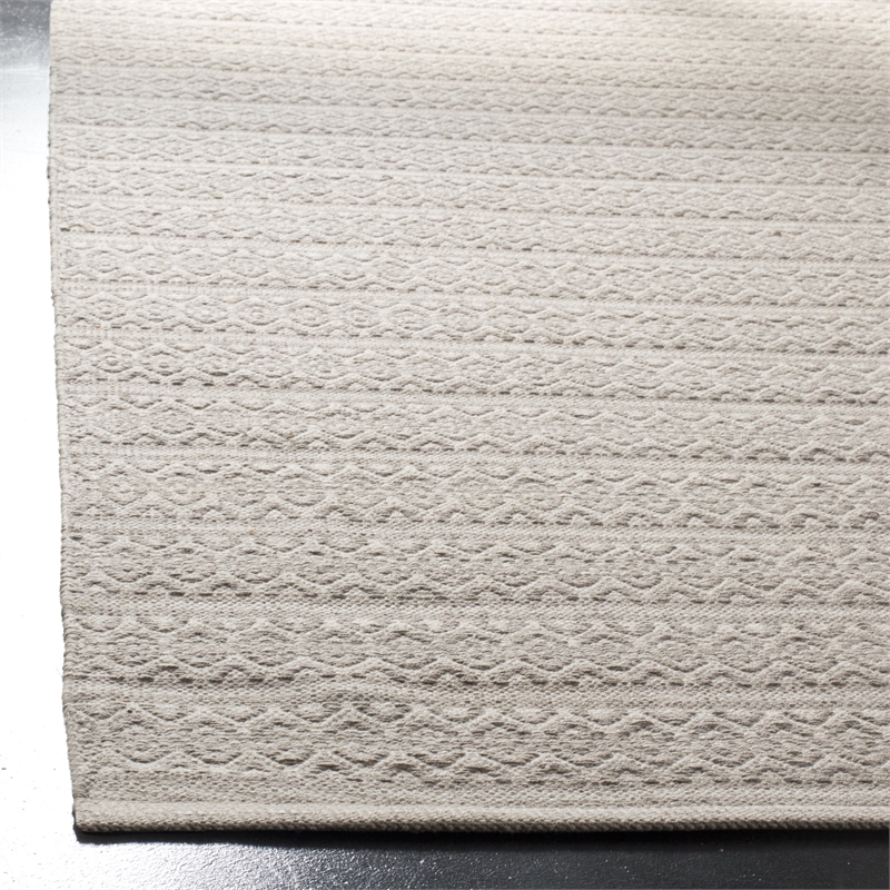 Safavieh Montauk 5' X 8' Hand Woven Cotton Pile Rug in Ivory and Gray