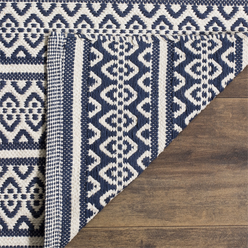 Safavieh Montauk 8' X 10' Hand Woven Cotton Pile Rug in Ivory and Navy