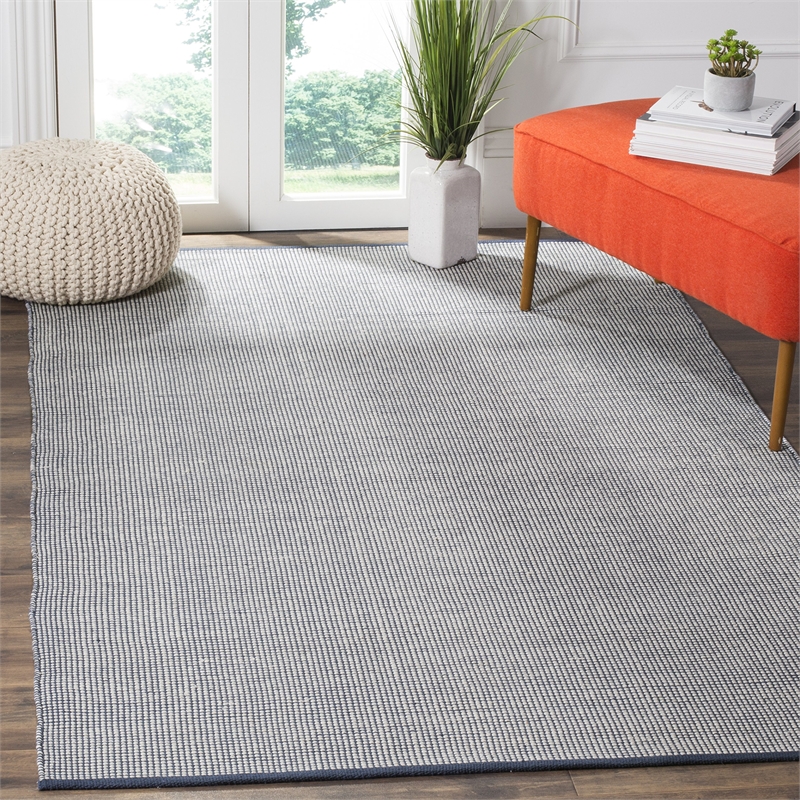 Safavieh Montauk 5' X 8' Hand Woven Cotton Pile Rug in Ivory and Navy