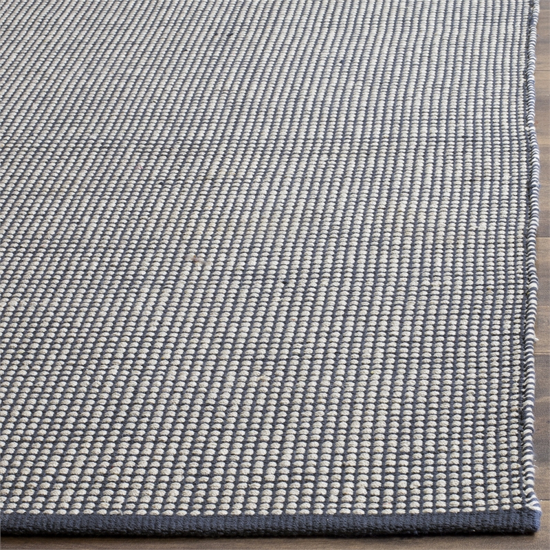 Safavieh Montauk 6' X 9' Hand Woven Cotton Pile Rug in Ivory and Navy