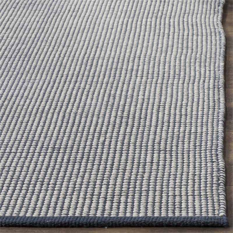 Safavieh Montauk 8' X 10' Hand Woven Cotton Pile Rug in Ivory and Navy