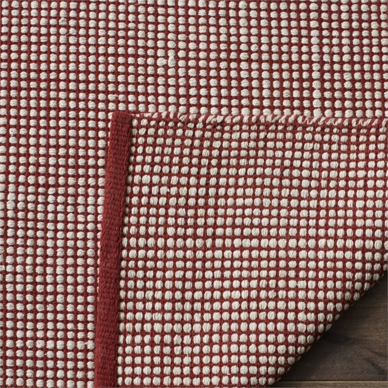 Safavieh Montauk 6' X 9' Hand Woven Cotton Pile Rug in Ivory and Red