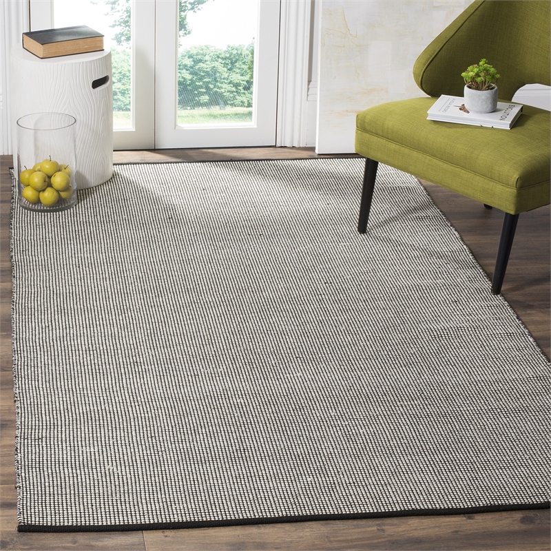 Safavieh Montauk 5' X 8' Hand Woven Cotton Pile Rug in Ivory and Black