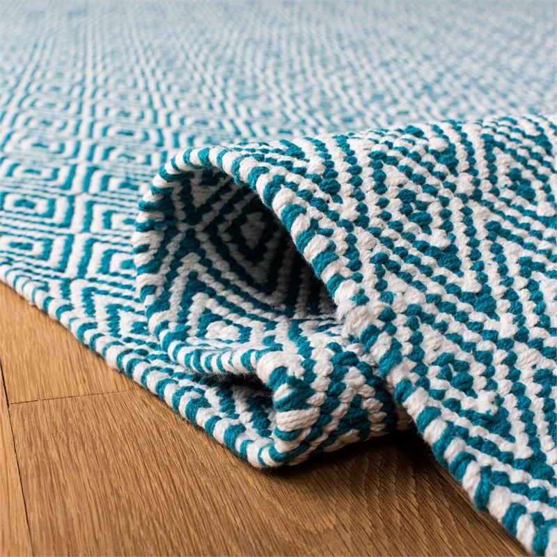 Safavieh Montauk 9' X 12' Hand Woven Cotton Rug in Ivory and Turquoise