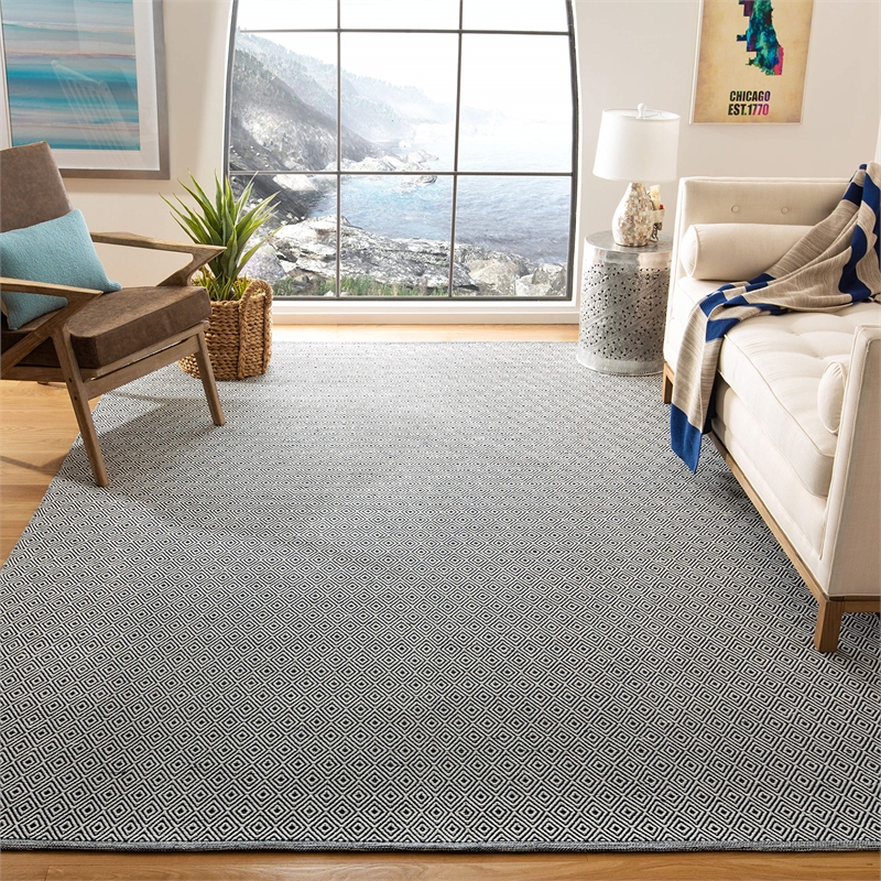 Safavieh Montauk 8' X 10' Hand Woven Cotton Pile Rug in Ivory and Navy