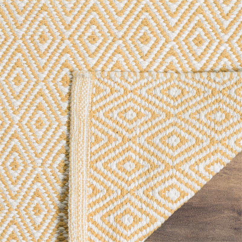Safavieh Montauk 5' X 8' Hand Woven Cotton Pile Rug in Ivory and Gold
