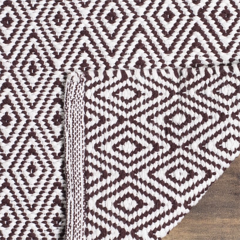 Safavieh Montauk 4' X 6' Hand Woven Cotton Rug in Ivory and Chocolate