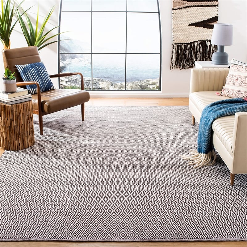 Safavieh Montauk 8' X 10' Hand Woven Cotton Rug in Ivory and Chocolate