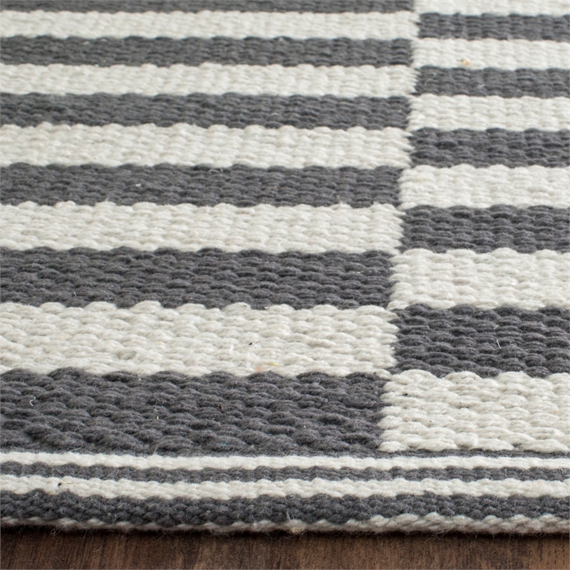 Safavieh Montauk 3' X 5' Hand Woven Cotton Rug in Ivory and Gray