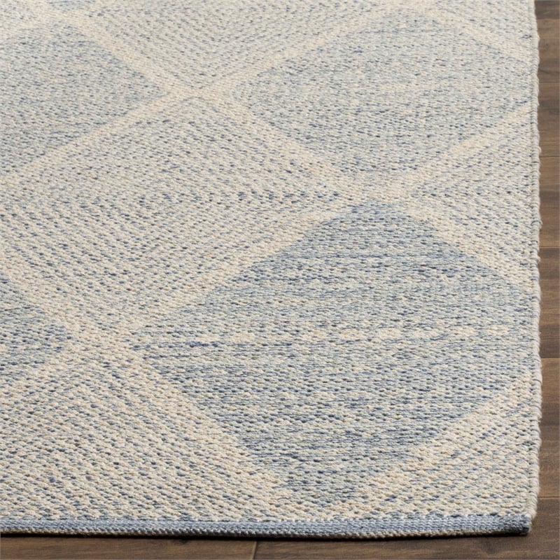 Safavieh Montauk 8' X 10' Hand Woven Cotton Rug in Light Blue