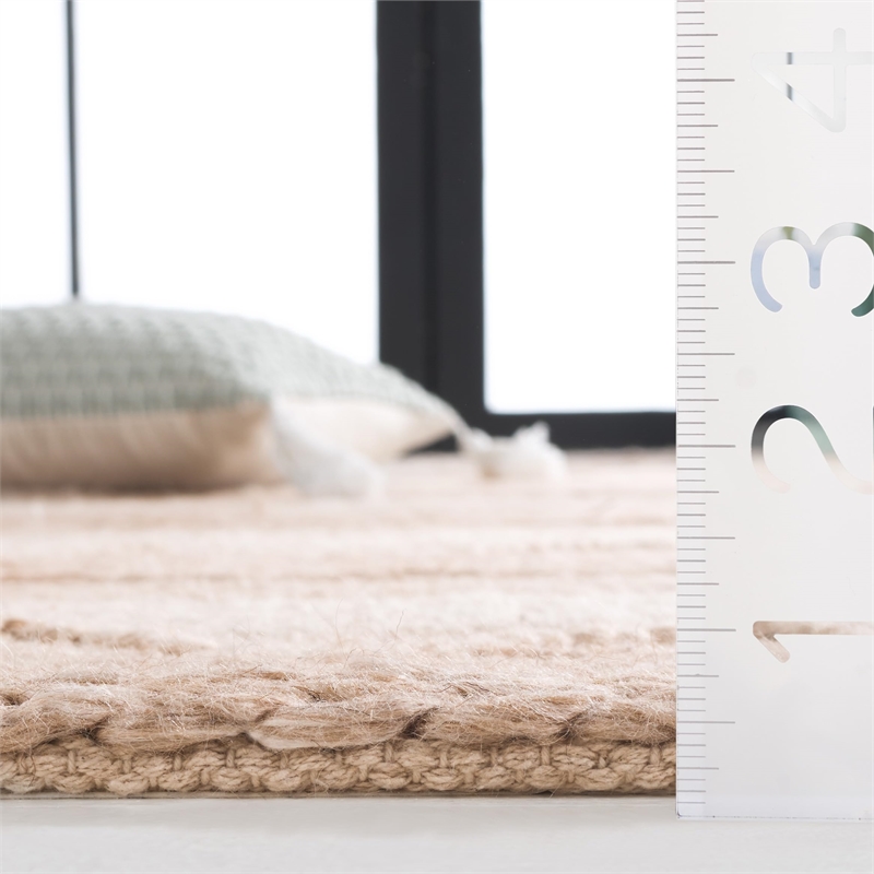 Safavieh Natura 2' X 3' Hand Tufted Rug in Beige
