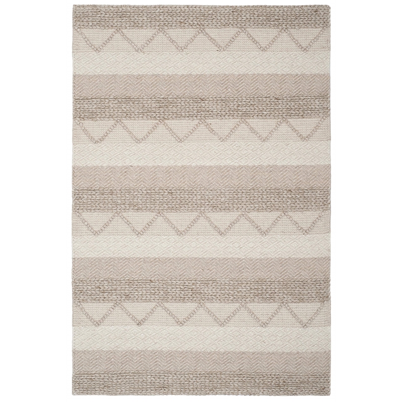 Safavieh Natura 4' X 6' Hand Tufted Rug in Beige