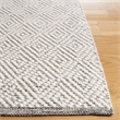 Safavieh Natura 4' X 6' Hand Tufted Rug in Ivory and Light Gray