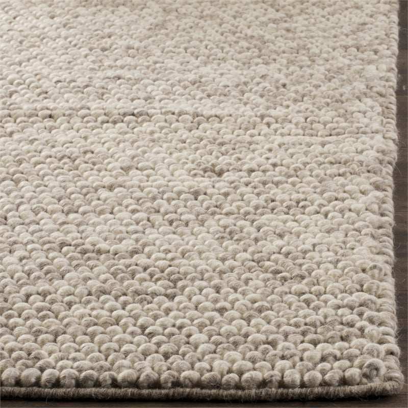 Safavieh Natura 5' X 8' Hand Tufted Rug in Beige