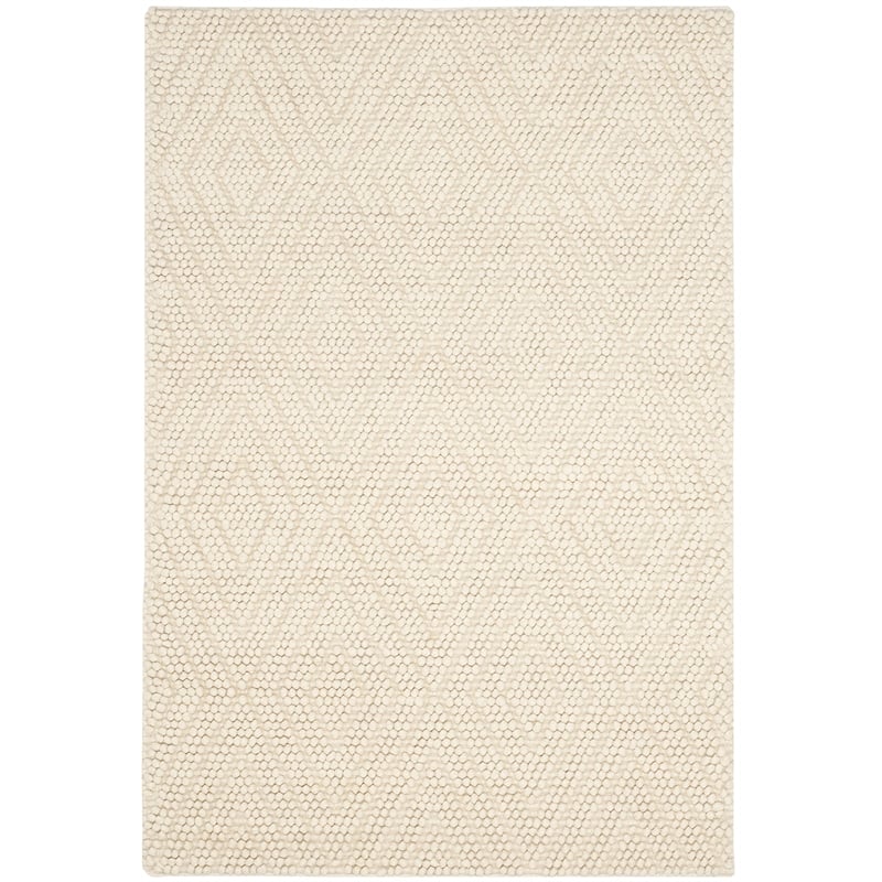 Safavieh Natura 4' X 6' Hand Tufted Rug in Ivory