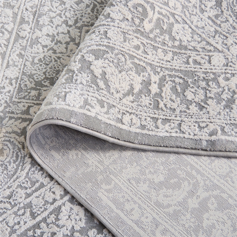 Safavieh Princeton 4' X 6' Rug in Gray and Beige