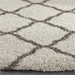 Safavieh Hudson Shag 7' X 7' Round Rug in Ivory and Gray