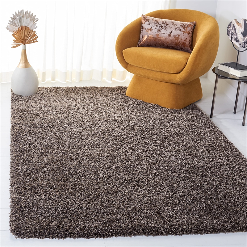 Safavieh Santa Monica Shag 4' X 6' Rug in Mushroom