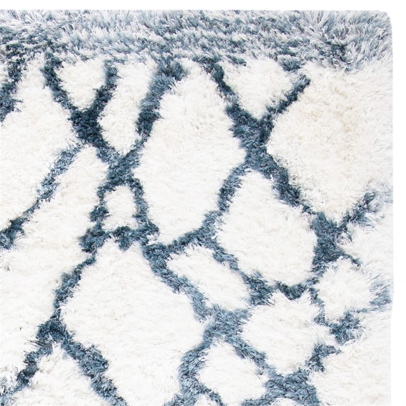 Safavieh Toronto Shag 3' X 5' Hand Tufted Rug in Ivory and Blue